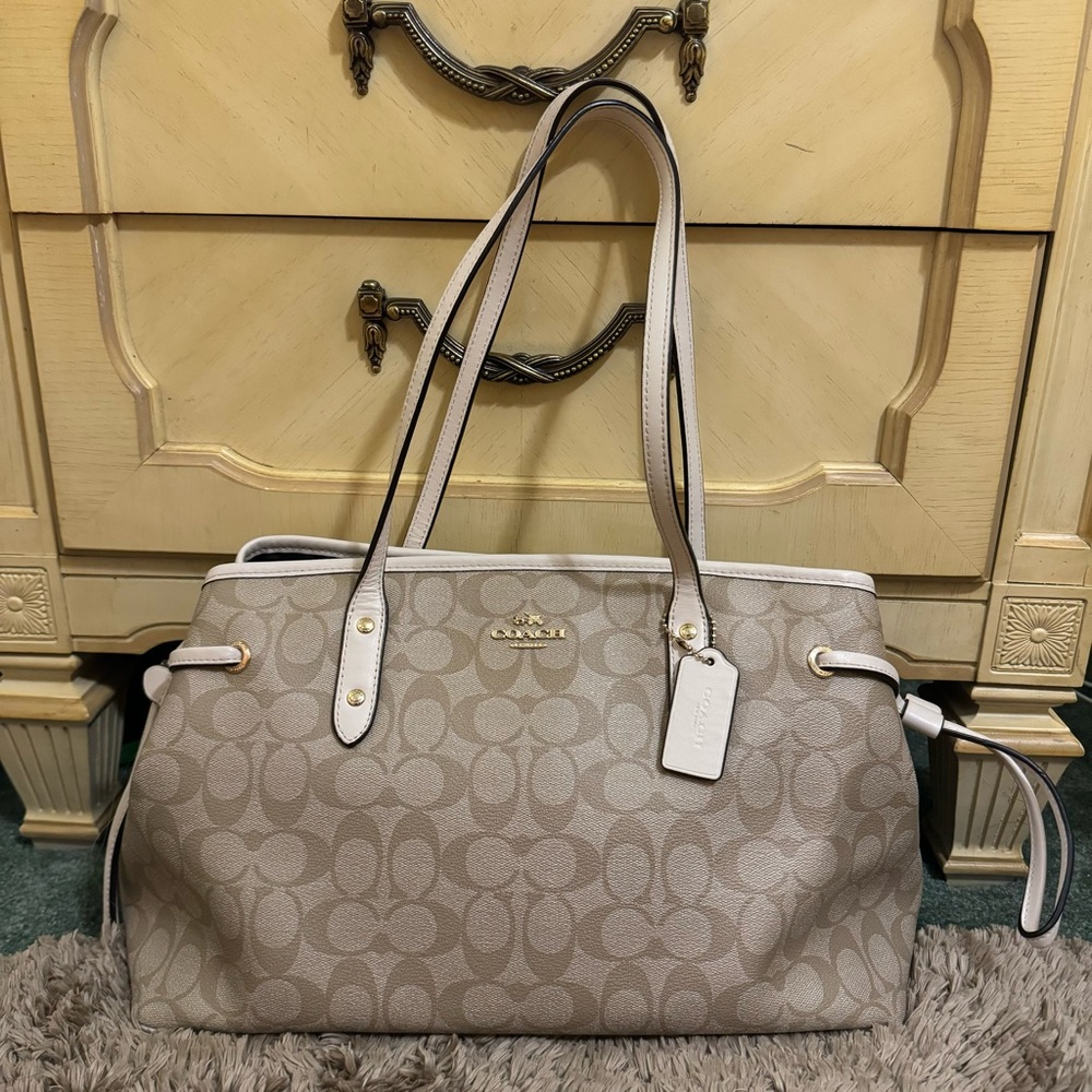 Coach drawstring Carry-all shoulder purse